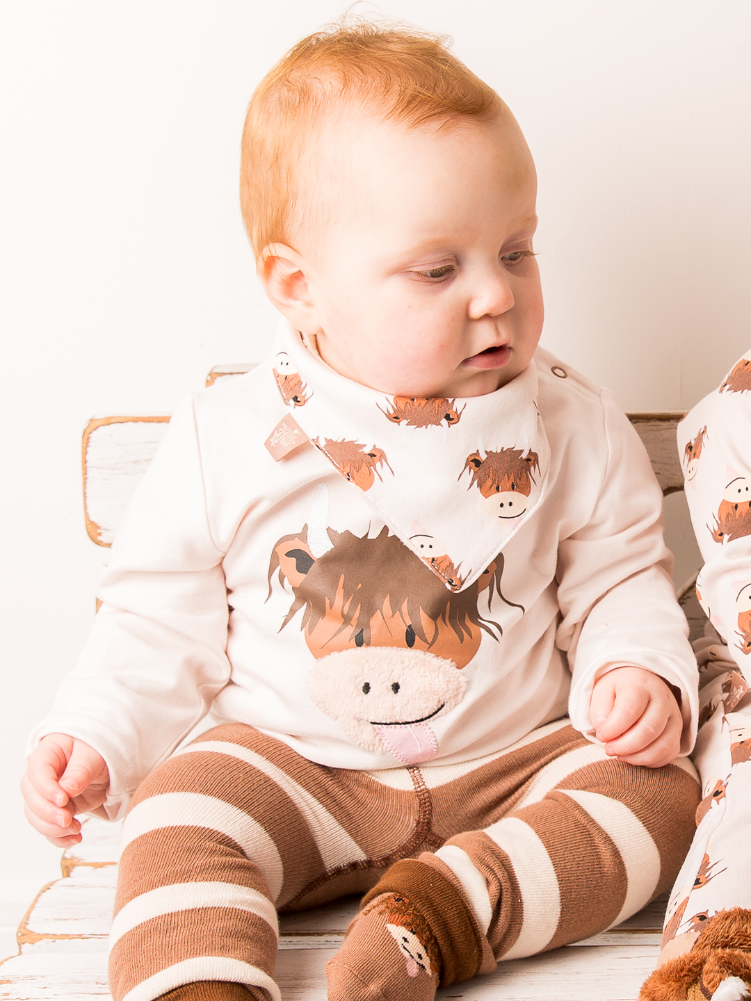Neutral Highland Cow Top | Blade & Rose