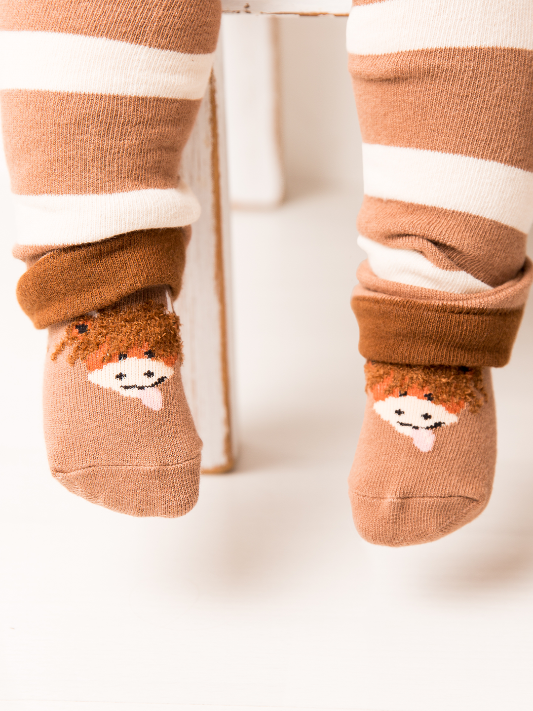 Neutral Highland Cow Socks | Blade & Rose