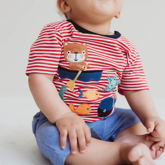 Striped tshirt and  short set featuring a sailing bear