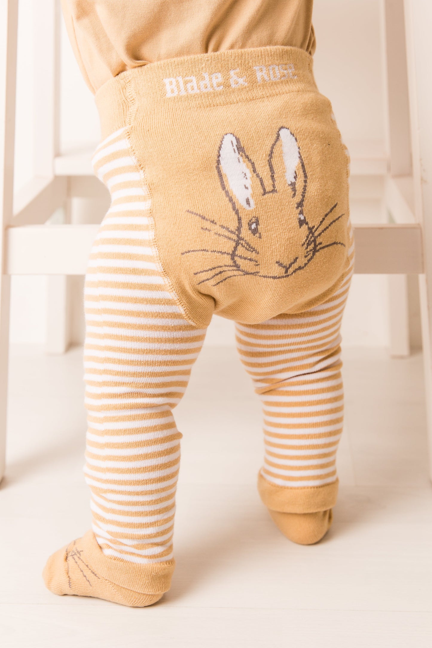 Peter Rabbit™ Neutral Leggings | Blade & Rose